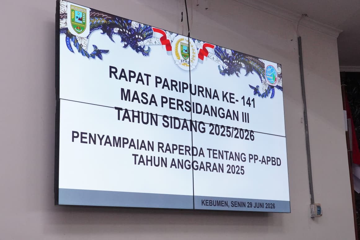 Rapat Paripurna Penyampaian Raperda tentang PP APBD