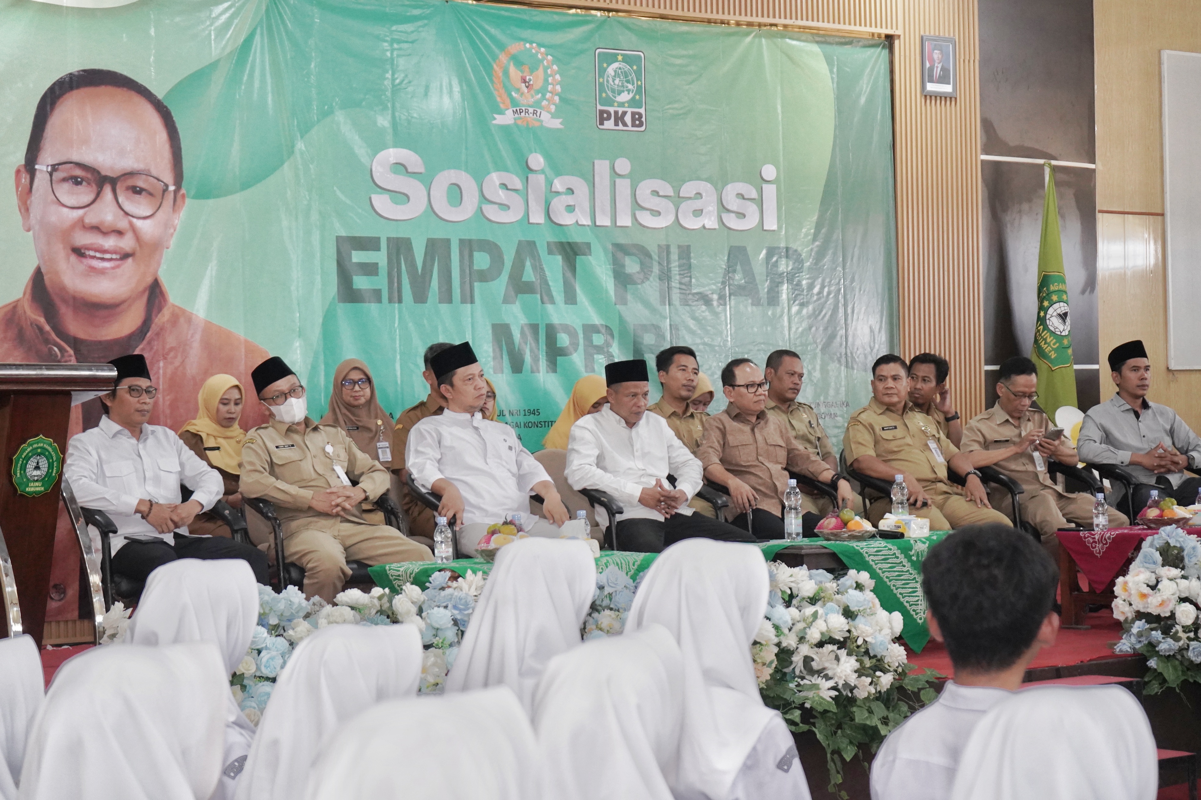 Sosialisasi Empat Pilar MPR RI di Auditorium IAINU Kebumen