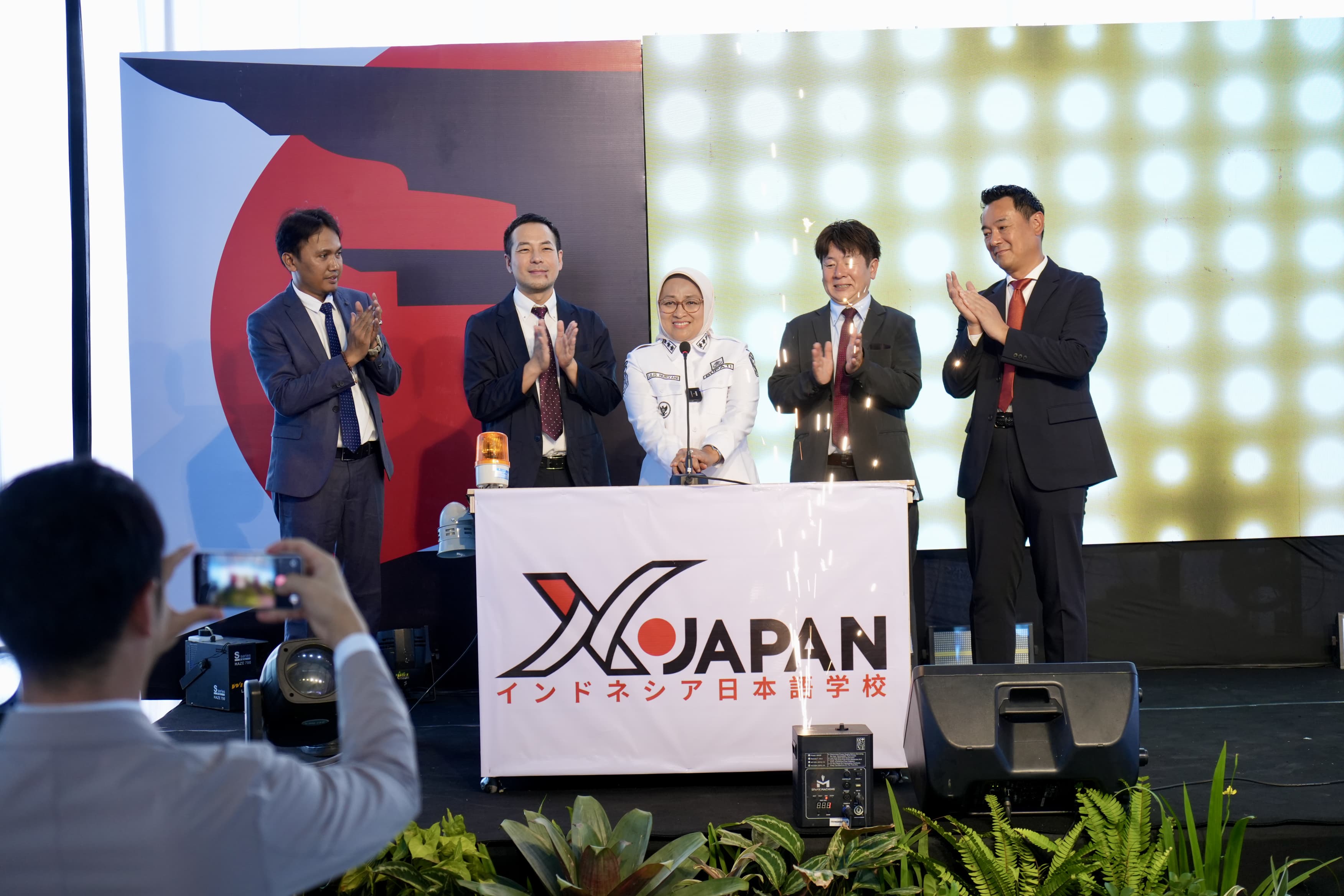Membuka Jalan Karier Internasional, Bupati Lilis Pastikan Kesiapan Siswa di LPKS X-Japan