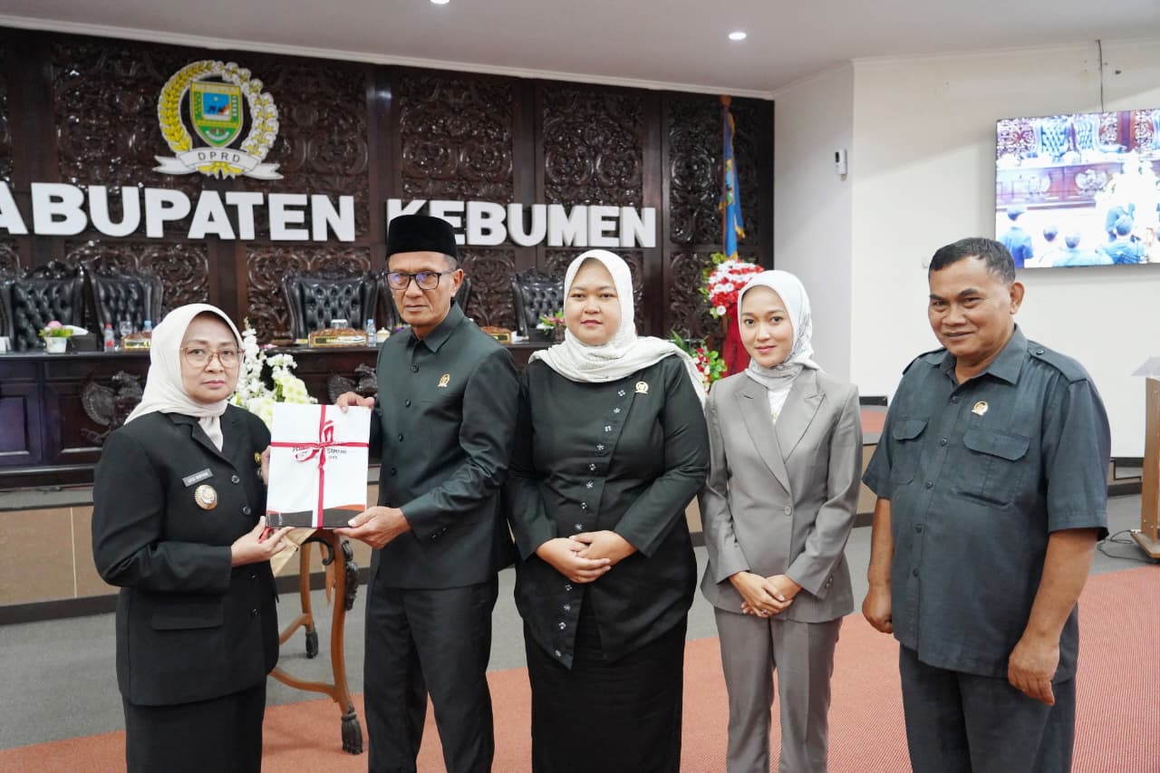 DPRD Kebumen Gelar Rapat Paripurna: Sepakati Perubahan APBD 2026 dan Bahas 8 Raperda