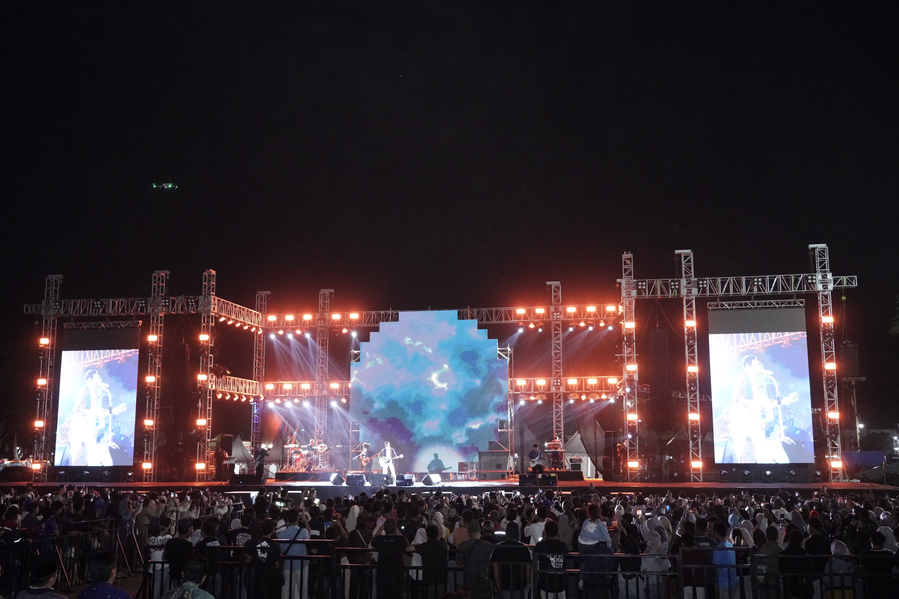 Anji Sukses Meriahkan Malam Pembukaan Kebumen Fest 2026