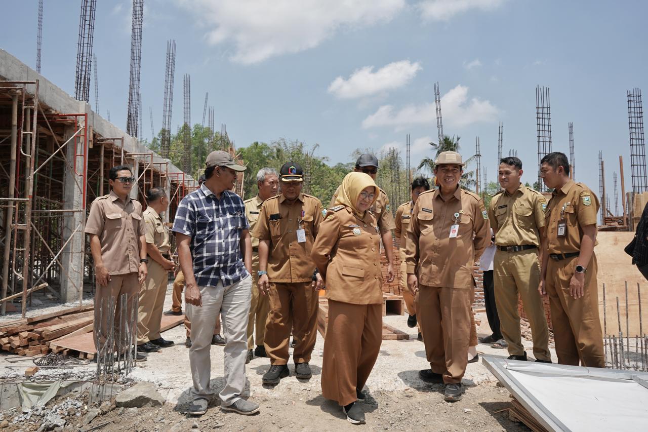 Rawan Pergeseran Tanah, Bupati Lilis Pastikan Puskesmas Padureso Direlokasi