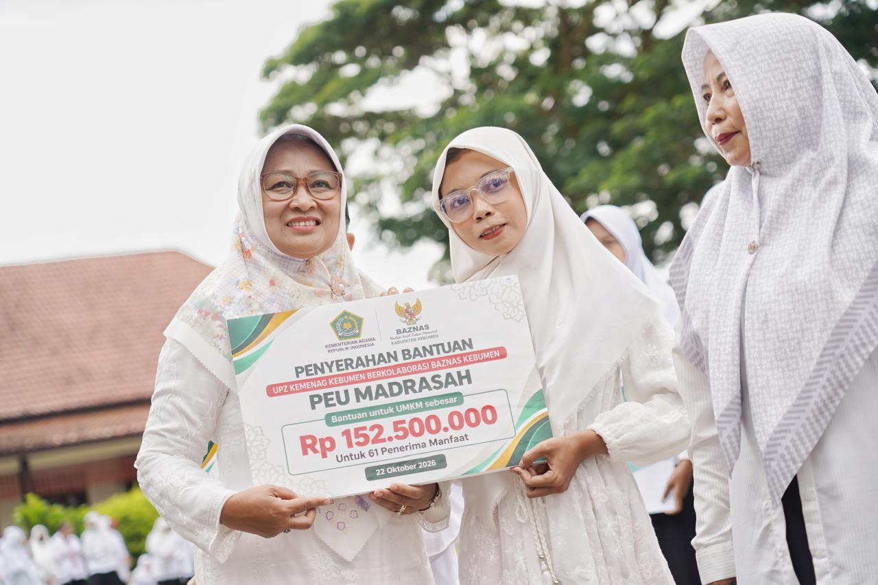 Hari Santri, 130 UMKM Kebumen Dapat Modal Usaha, 26 Rumah Guru Ngaji Dibantu